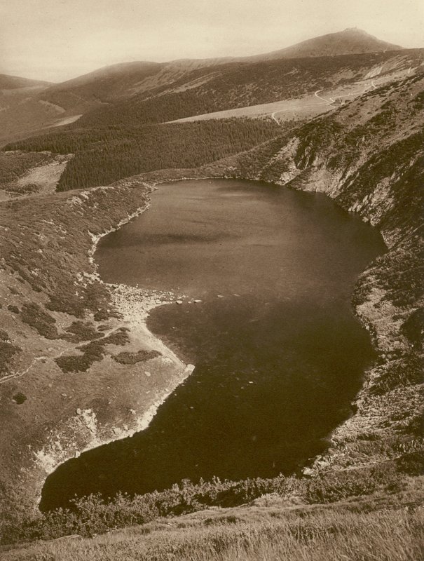 The Great Pond and the Schneekoppe (Riesengebirge) by Kurt Hielscher