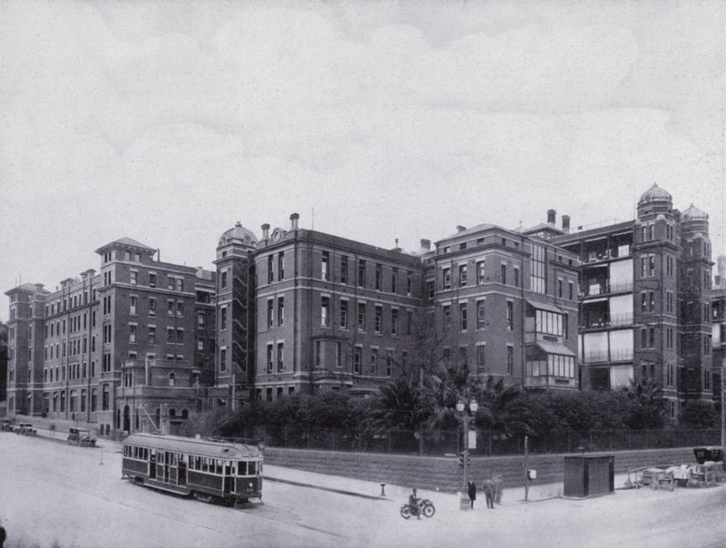 Melbourne Hospital, from the intersection of Swanston and Lonsdale Streets by Photographer Australian