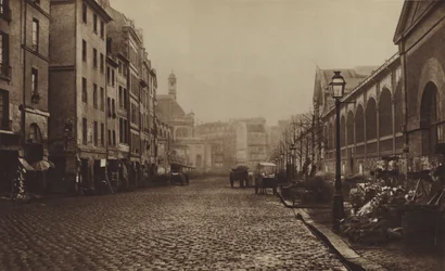 Rue de la Tonnellerie, at the Halles