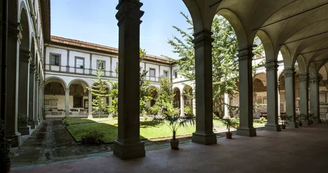 View of the Cloister of the Dead, Basilica of the Holy Spirit