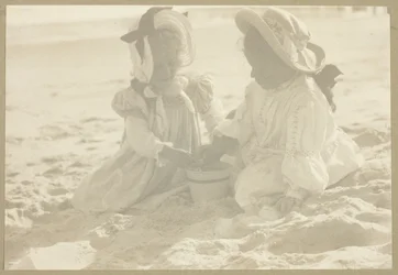 Fiola Flannery, Kitty Stieglitz