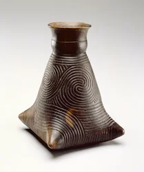 Caddo incised bottle, 1200-1500