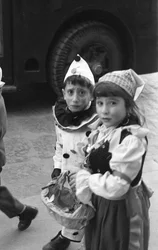 Masked Children in Crotone, Crotone