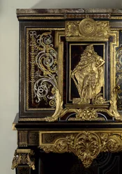 Cabinet Adorns the Figure of King Louis XIV in Hercules Gaulois (Detail)