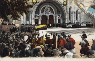 Benediction of the Sick in Front of the Rosary in Lourdes - Hautes Pyrenees around 1900