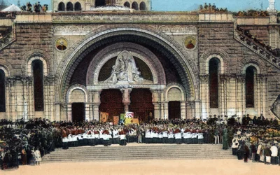 Entrance of the Rosary and Benediction of the Holy Sacrament - Lourdes - Hautes Pyrenees (65) around 1930