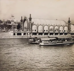 Universal Exposition of 1900 in Paris: The Greenhouses