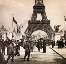 Universal Exposition of 1900 in Paris: View taken at Champs de Mars - Private collection
