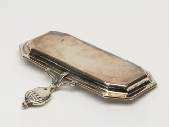Candle snuffer tray, Board of Ordnance, c.1696
