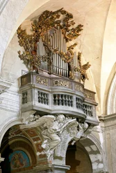 Testa organ with marble sculpture