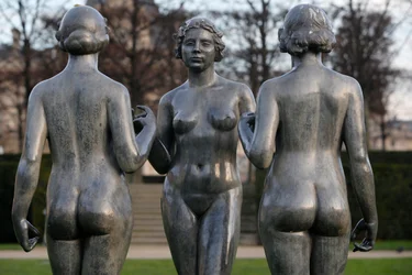 Tuileries Garden, Aristide Maillol, The Three Graces, Paris, France (photo)