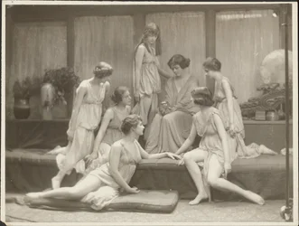 Isadora Duncan and Group
