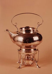 Kettle and spirit burner, made by Birmingham Guild of Handicraft, c.1905-10