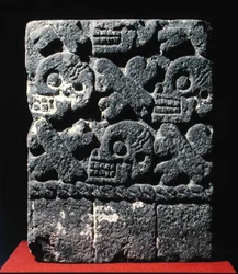 Tzompantli