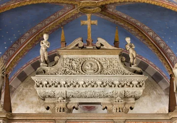 Crypt, Ark of Saints Marcellinus and Peter Exorcist, Sarcophagus with statues of St. Marcelino and St. Peter Exorcist