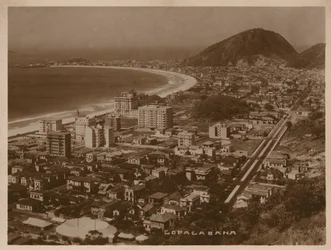 Copacabana, Rio de Janeiro (black and white photo)