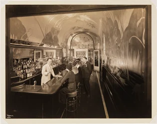 Hotel Woodward, interior, the bar, with people