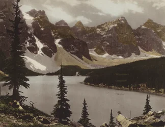 Moraine Lake and Valley of Ten Peaks