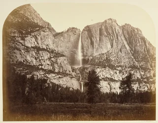 Yosemite Falls (front view), 2477 ft.