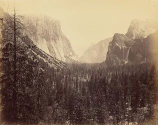 [Yosemite Valley from Mariposa Trail]