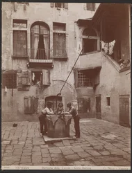 Barbaria delle Tavole - Bottera Courtyard