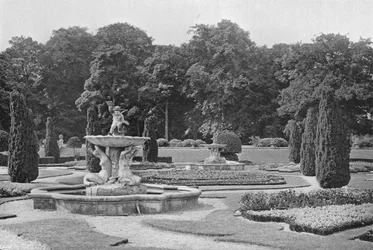 The Church Terrace, East Garden