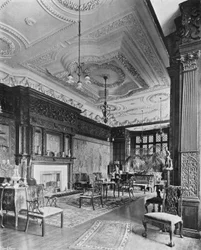 The Long Gallery