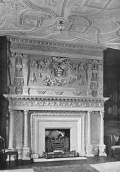 The Red Lodge: The Drawing Room Chimney Piece