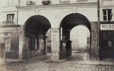 Les Deux-Portes. View from Rue des Innocents towards Rue de la Ferronnerie.