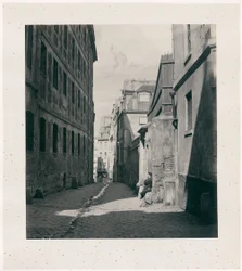 Rue Chartière (Chartière Alley) from Rue de Reims