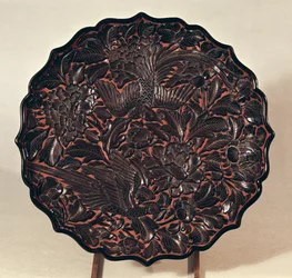 Plate with floral motifs and two birds, Yuan Dynasty