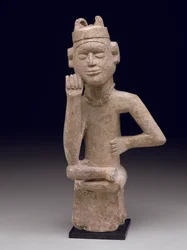 Seated male figure (ntadi)