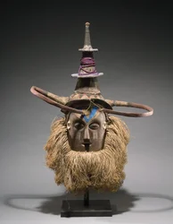 Yaka helmet mask