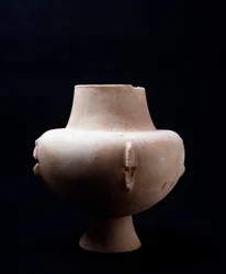 White Marble Vase with Ochre Incrustations. Cycladic Civilization (3200-2000 BC)