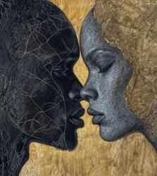 Black Gold Kiss