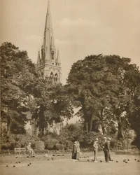 Stoke Newington in Summer-Time: The Bowling Green at Clissold Park