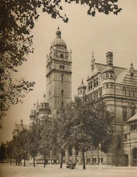 Where London University Shares Quarters With The Imperial Institute, c1935