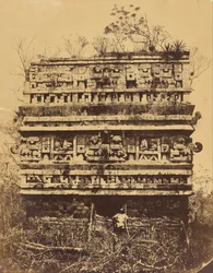 Chichén-Itzá - Right Wing of the Nun