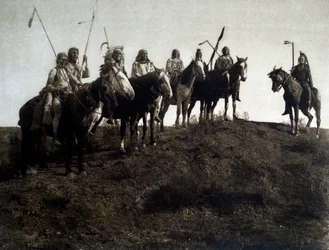 American Indians: Apsaroke Warrior on Horseback