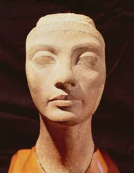 A royal head, possibly of Nefertiti, from Memphis