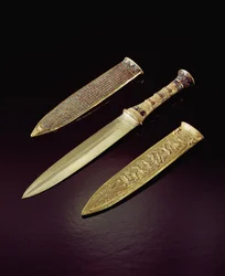 Gold dagger and sheath, from the Tomb of Tutankhamun, New Kingdom