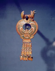 Left Earring from a Pair of Earrings with a Bluebird, from the Tomb of Tutankhamun, Valley of the Kings, Thebes, c.1347-37 BC
