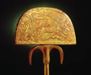 Ostrich-feather fan, from the Tomb of Tutankhamun (c. 1370-1352 BC), New Kingdom