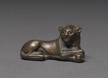 Weight in the Form of a Lion