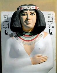 Nofret, Wife of the High Priest of Heliopolis and Prince of Pe Rahotep. Painted Limestone Sculpture Detail, Egyptian Museum, Cairo