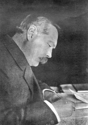 Sir Arthur Conan Doyle, Scottish author, 1912