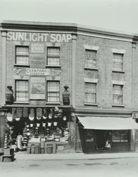 3-4 Gainsborough Road: front elevations, London, 1899