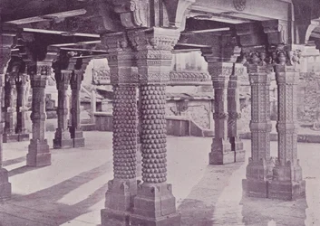 Carved Pillars, Panch Mahal, Fatehpur Sikri