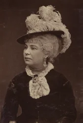 Mrs. Chales Vinert