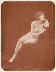 Nudist art: Pensive